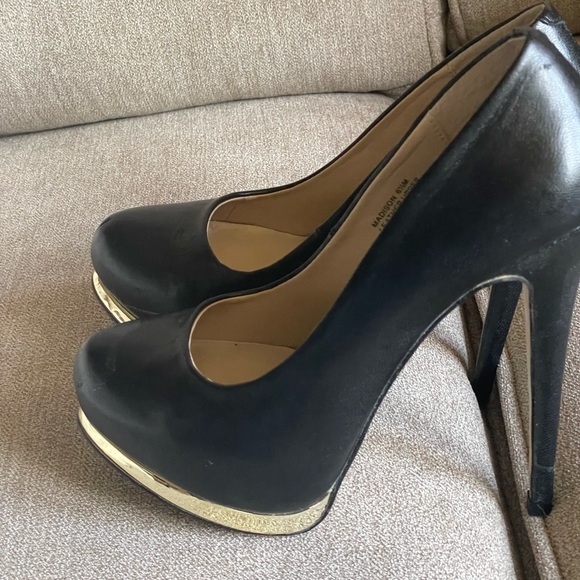 Modern vice Madison black leather 4 in herks size 6 1/2 worn once! Stunning 🤩 - Picture 2 of 5